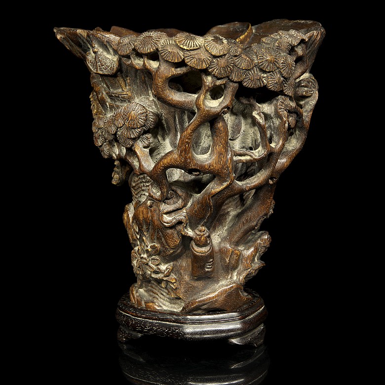 Chenxiangmu wooden libation cup, Qing dynasty.