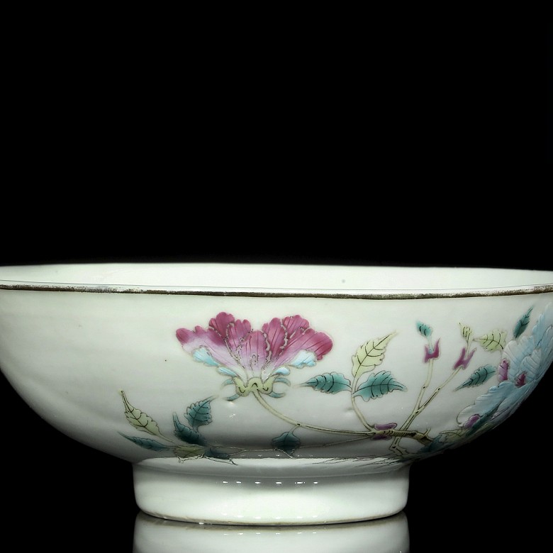 Porcelain bowl 