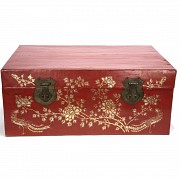 Chinese trunk red lacquered, 20th c.