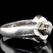 Anillo de oro blanco 18 k con diamante