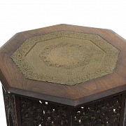 Tea table with base, s.XX - 2