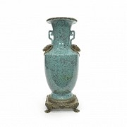 Glazed porcelain vase 