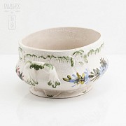 Vasija de cerámica con dibujo floral - 3
