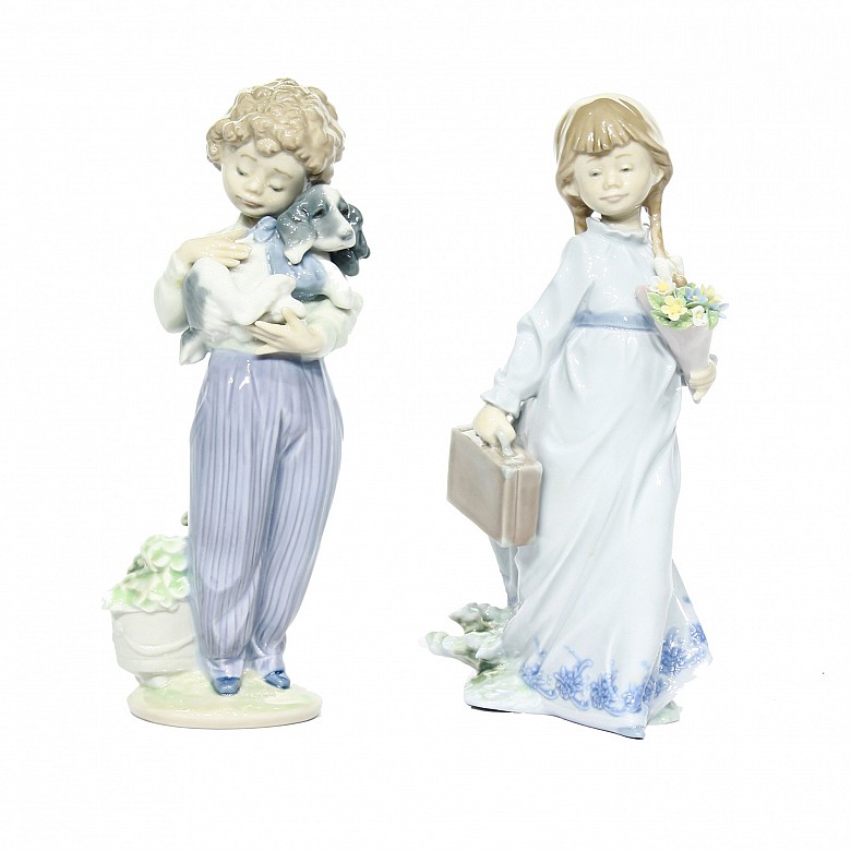 Lot of two collectible figures from Lladró