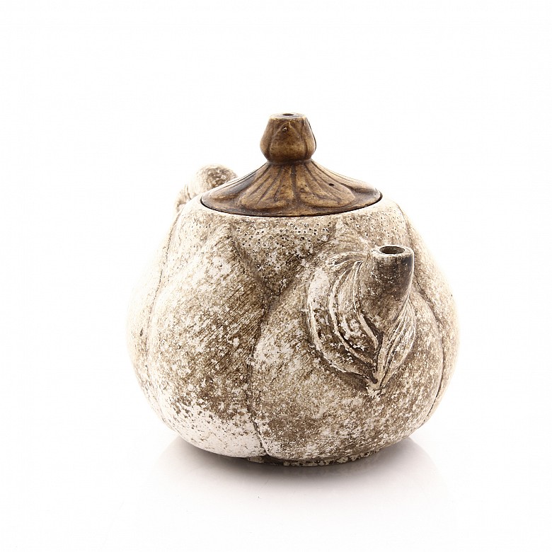 Chinese clay teapot, Yixing. - 4