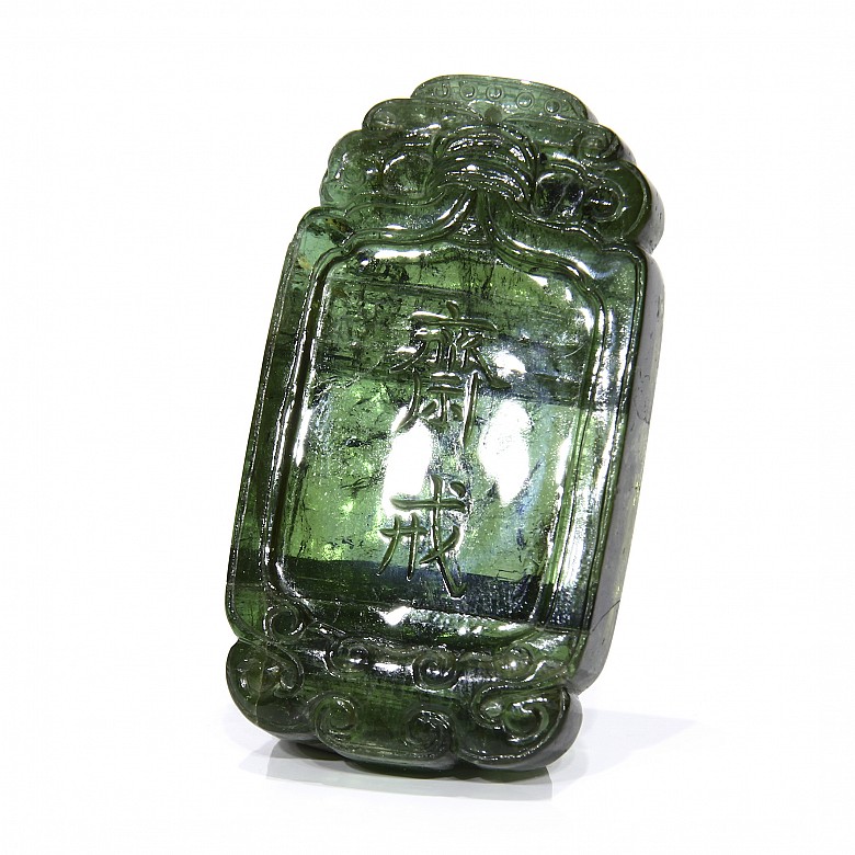 Placa de turmalina verde, dinastía Qing.