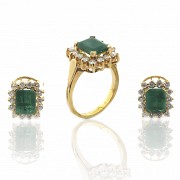 Ring and earrings set, with emeralds and diamonds