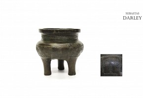 Chinese bronze censer, Ming Dynasty (1368-1664)
