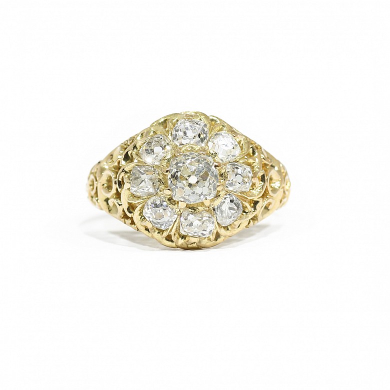 Ring with old cut diamonds, in 18k yellow gold.