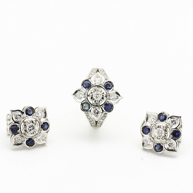 Ring and earrings set in 18k white gold, with sapphires and diamonds.