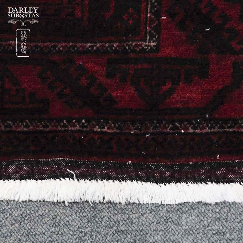 Red Persian carpet - 7