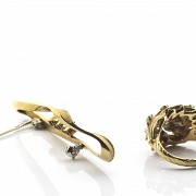 18k yellow gold ring and brooch