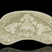 Chinese glazed ceramic cushion, Song style, 20th century