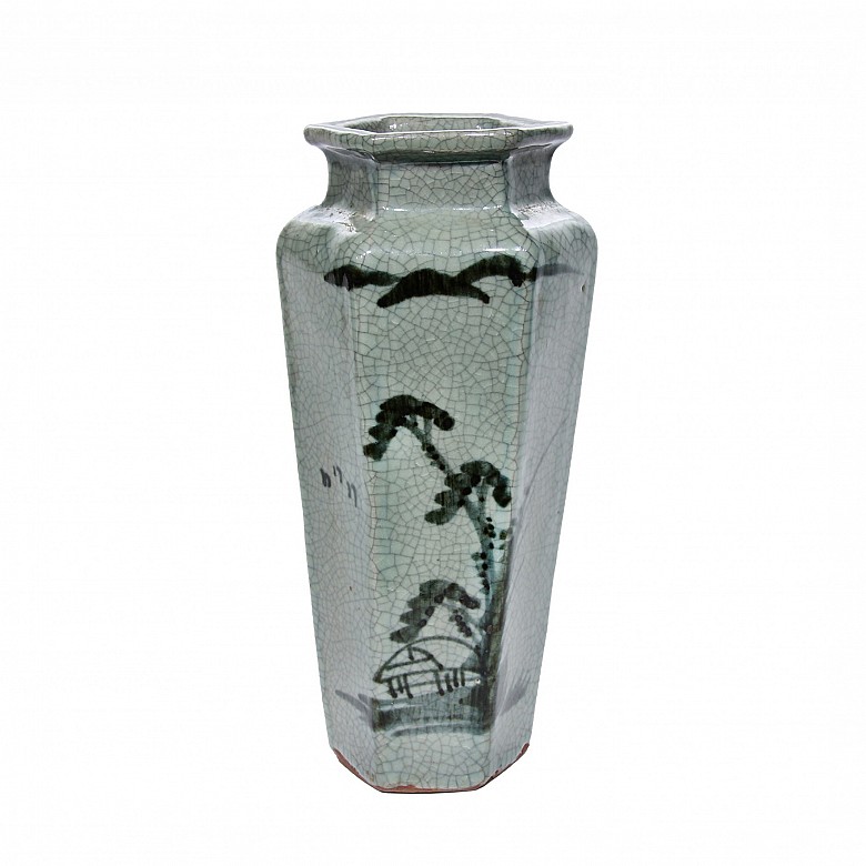Vase with celadon bottom, China, 19th century