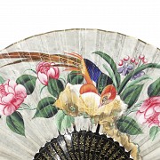 Chinese fan with hand painted paper, 19th century. - 1