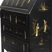 Oriental style desk with inlay - 7