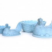 Two hen-shaped containers, blue opaline glass, ca. 1900.