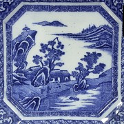 Two octagonal Cantonese trays, mid-19th century