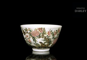 A porcelain bowl with peonies, 20th century