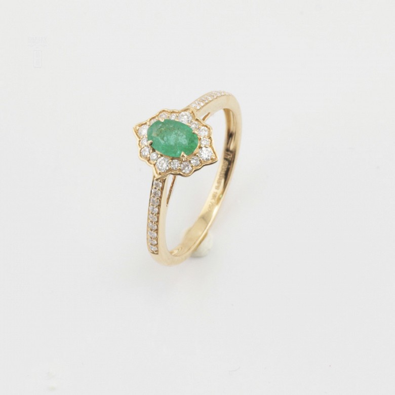 Precioso anillo oro 18k, brillantes y esmeralda - 3