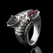 18k white gold ring with stones and diamonds