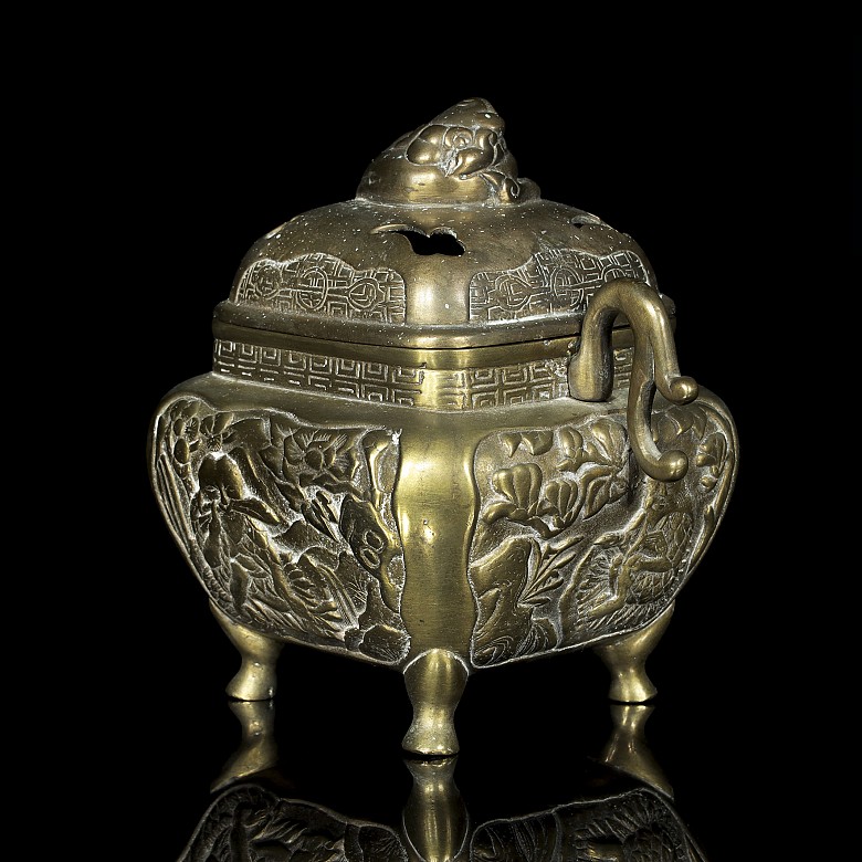 Chinese metal censer with reliefs, 20th century