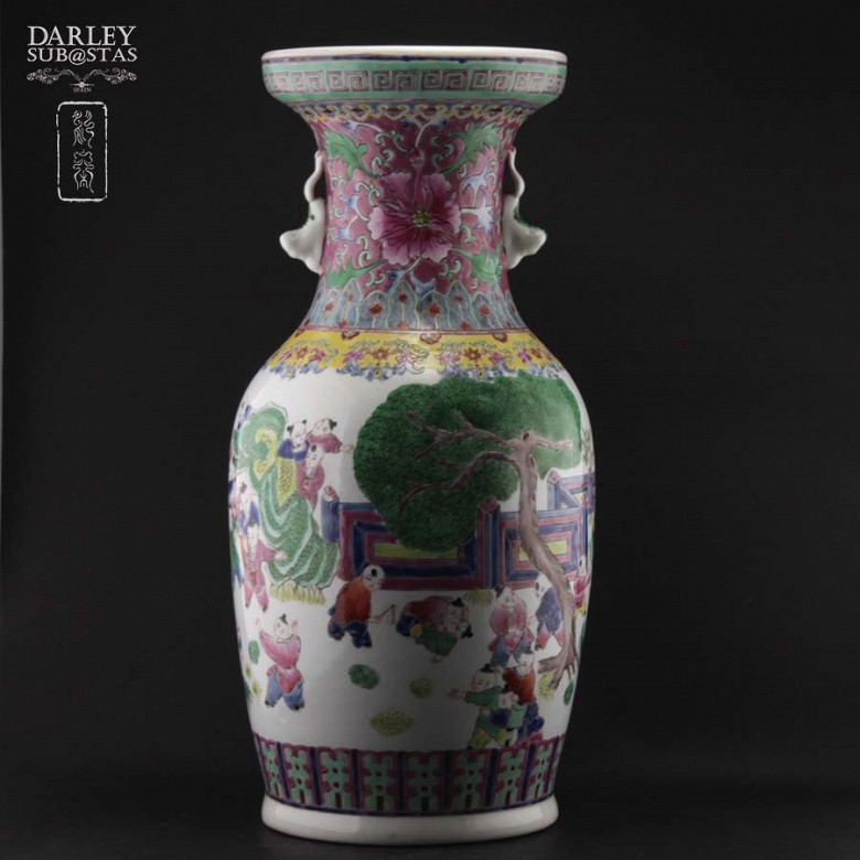 Jarrón de porcelana china, S.XX
