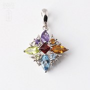 Pendant in 18k white gold with 5 colors mixo Total 5.24 cts