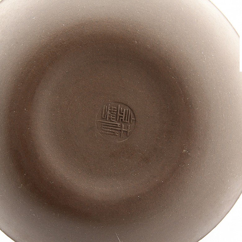Chinese clay teapot, Yixing. - 3