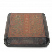 Lacquered wooden dragon box, Qing dynasty