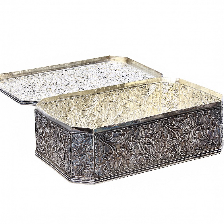 Indonesian silver jewelry box, law 800