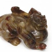 Figura de ágata tallada, estilo Xizhen, dinastía Han.