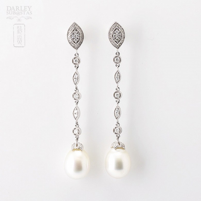 Earrings Australian pearl and diamond  in white gold