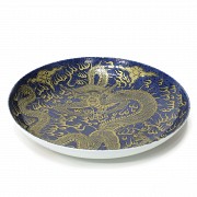 Porcelain dish with 