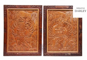 Pareja de paneles de madera tallada, Bali, med.s.XX.