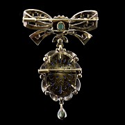 Elizabethan style, diamond and emerald pendant brooch - 3