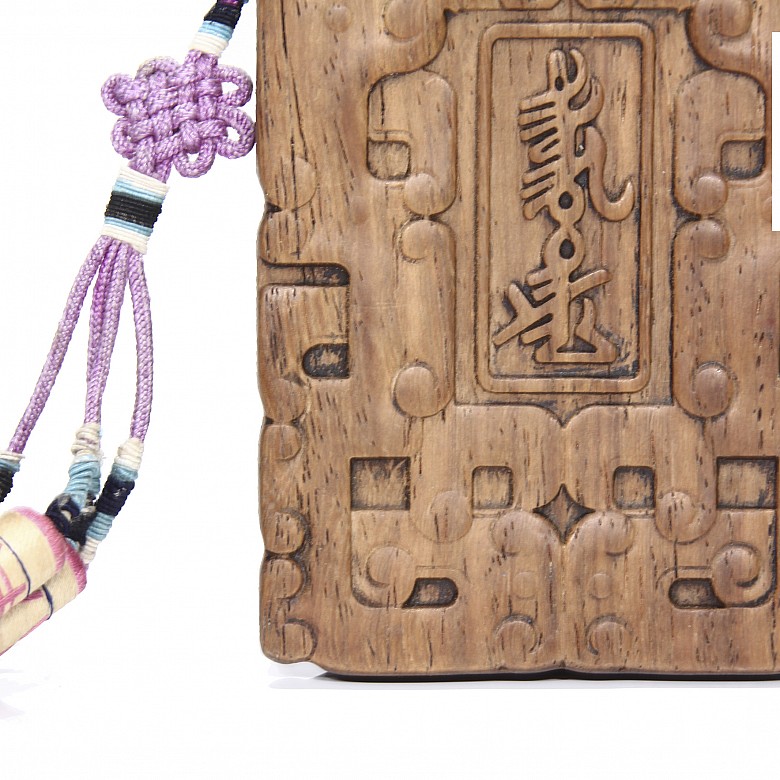 Placa de madera tallada, dinastía Qing.