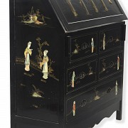 Oriental style desk with inlay - 9