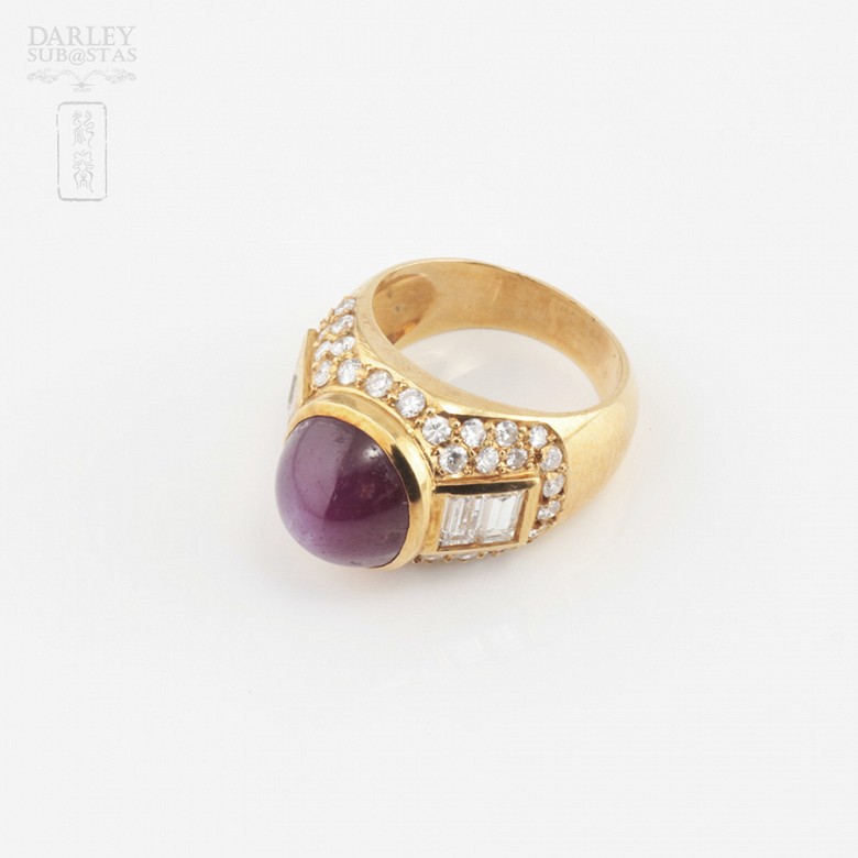 Ring in 18k yellow gold, with central ruby ​​of 11.00 cts.