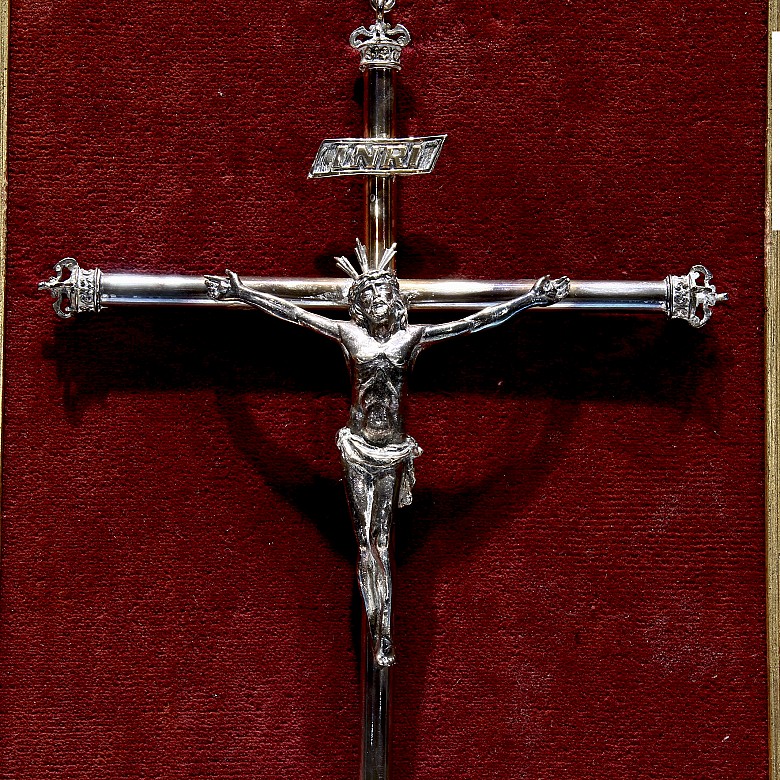 Crucified Christ crucified of Spanish silver punched, mid 20th century