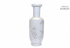 Jarrón de porcelana esmaltada en blanco, Wang Bingrong.