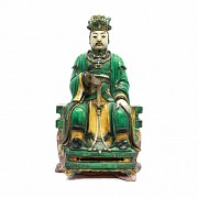 A large sancai-glazed stoneware emperor figure, Ming dynasty (1421-1644)
