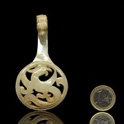 Gancho para cinturón de jade tallado, dinastía Han