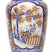 Japanese porcelain vase, with lamp, 20th century