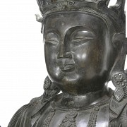 Gran figura Guanyin de bronce, Dinastía Ming (1368 - 1644).