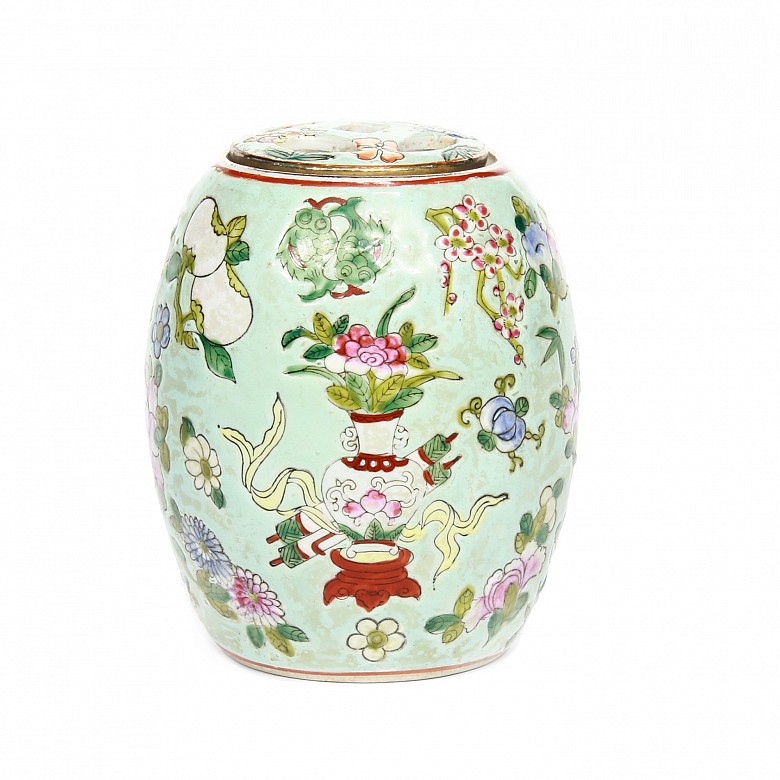 Barrel-type ceramic vase, 20th century