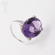 Ring in 18k white gold amethyst WITH weight 13.93 cts and diamonds - 1