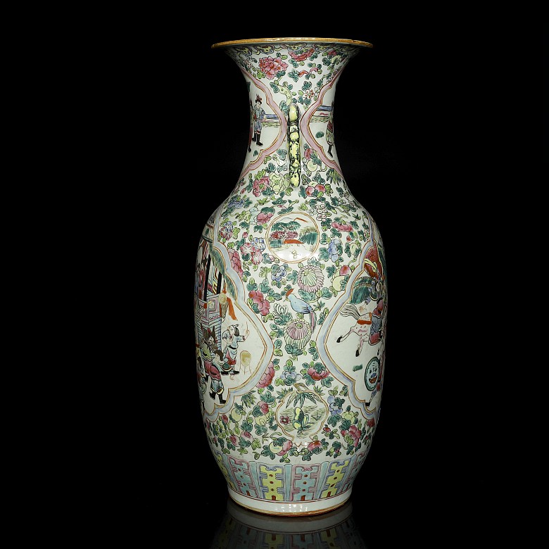 Chinese porcelain famille rose vase with ears, 20th century