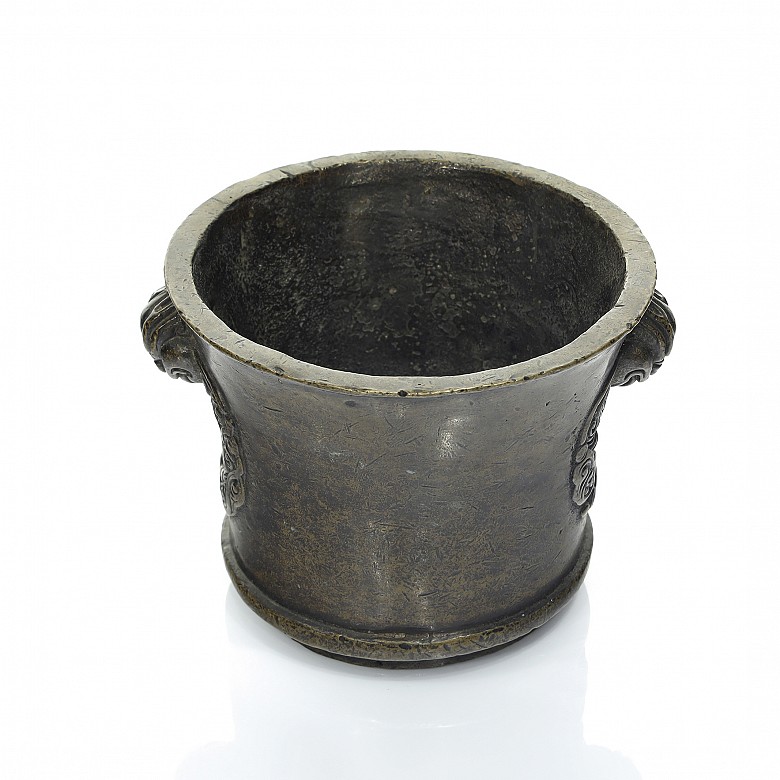 Bronze pot with relief handles, Qing dynasty - 6