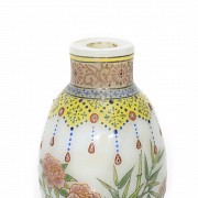 A glass enameled snuff bottle, Qianlong mark